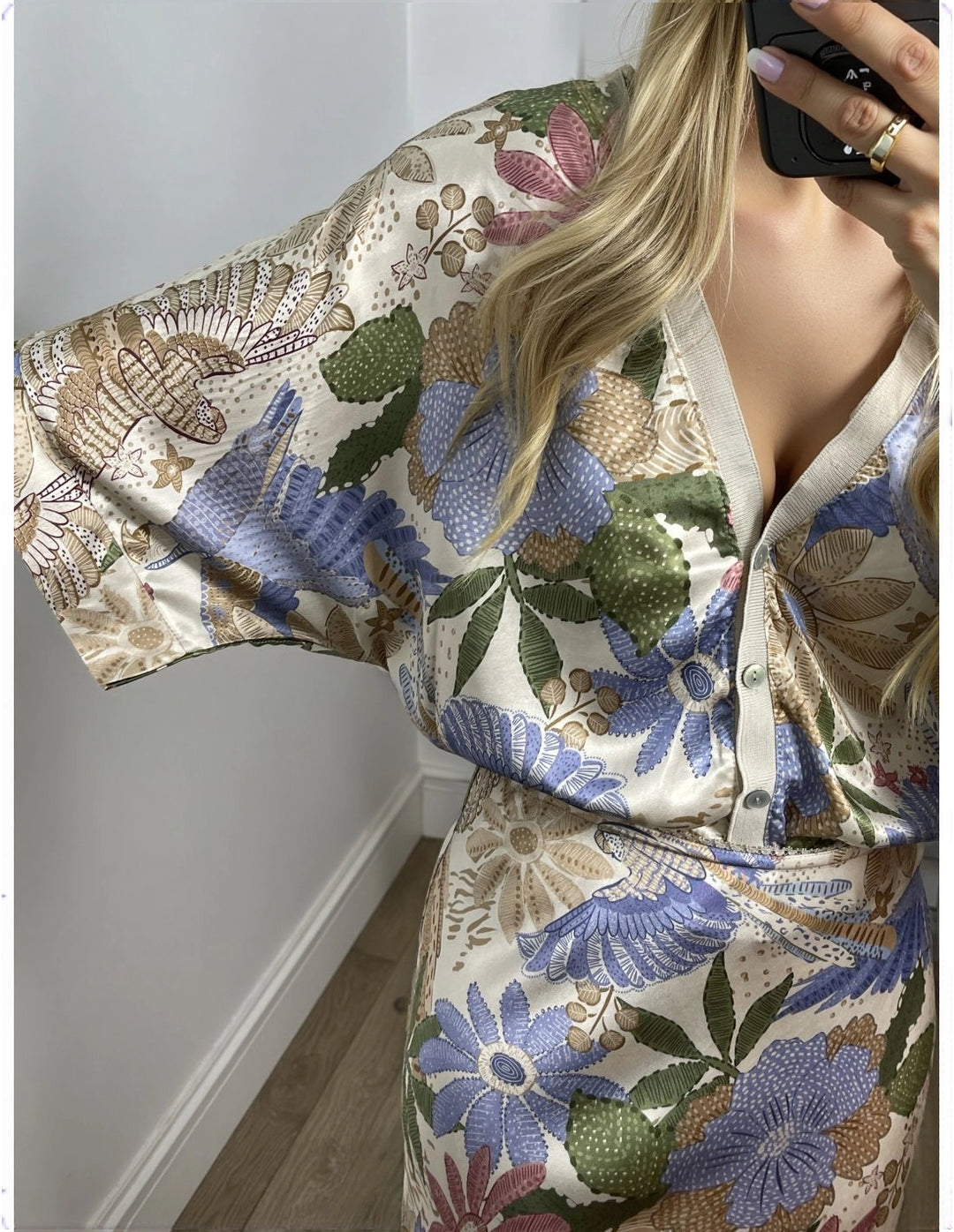 Elegance Bloom™ 2-Piece Floral Satin Set – Fishtail Silhouette