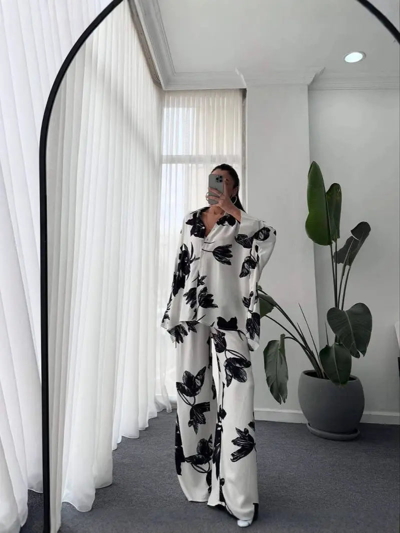 VELISSIA™ | Oversized Floral Set – Relaxed Elegance